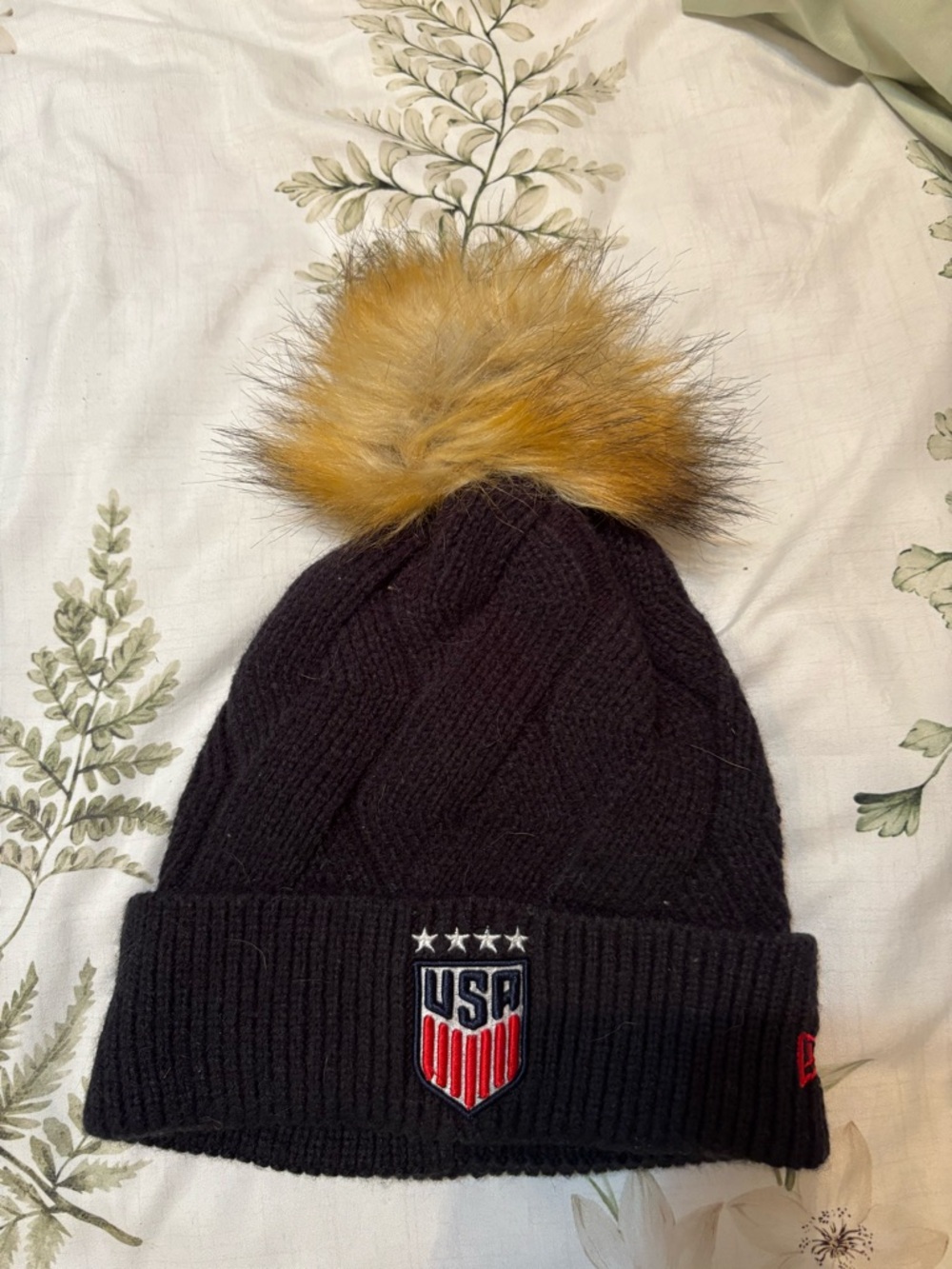 USA Knit Pom Beanie- Black with Gold Pom